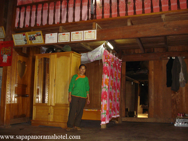 Local hostess at homestay in Tavan village